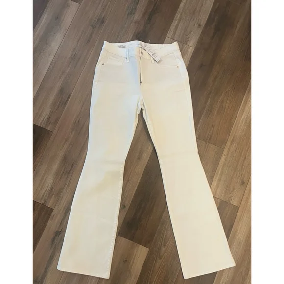 NWT White House Black Market White High-Rise Skinny Flare Jeans Size 8 - Picture 12 of 12